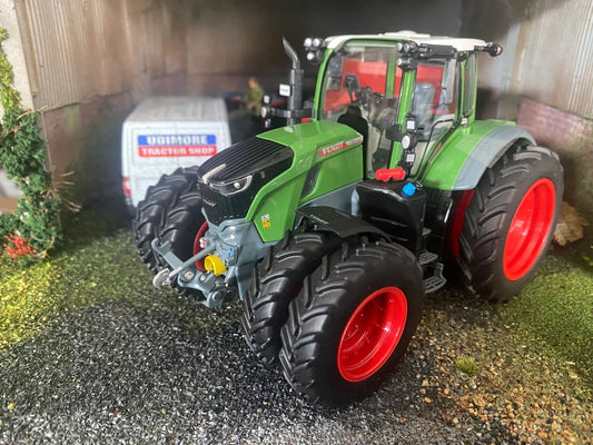 Limited Edition Prestige Wiking Fendt 726 tractor with row crop duals 1:32 scale Boxed Image