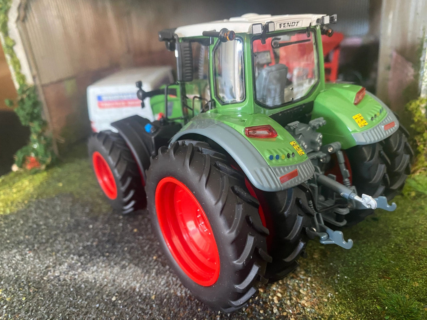 Limited Edition Prestige Wiking Fendt 726 tractor with row crop duals 1:32 scale Boxed Image 5