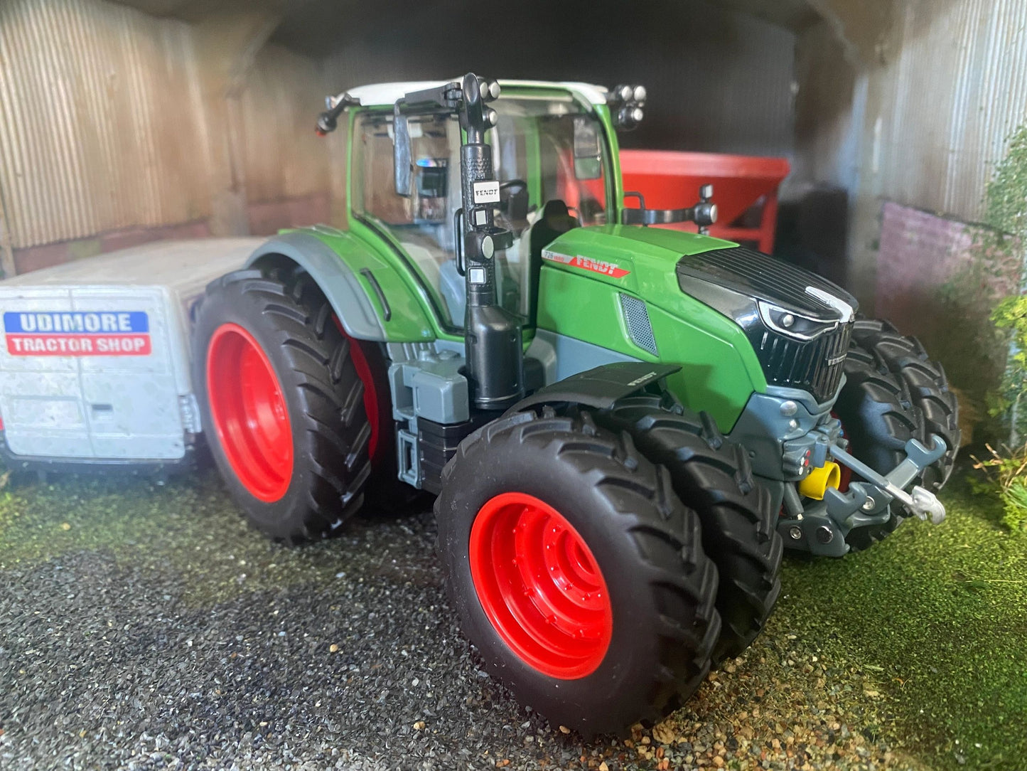 Limited Edition Prestige Wiking Fendt 726 tractor with row crop duals 1:32 scale Boxed Image 6