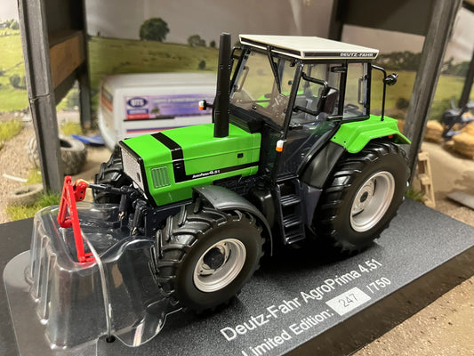 Limited Edition Universal Hobbies Deutz Fahr Agroprima 4.51 Tractor BOXED 1:32 scale UH6776 Image