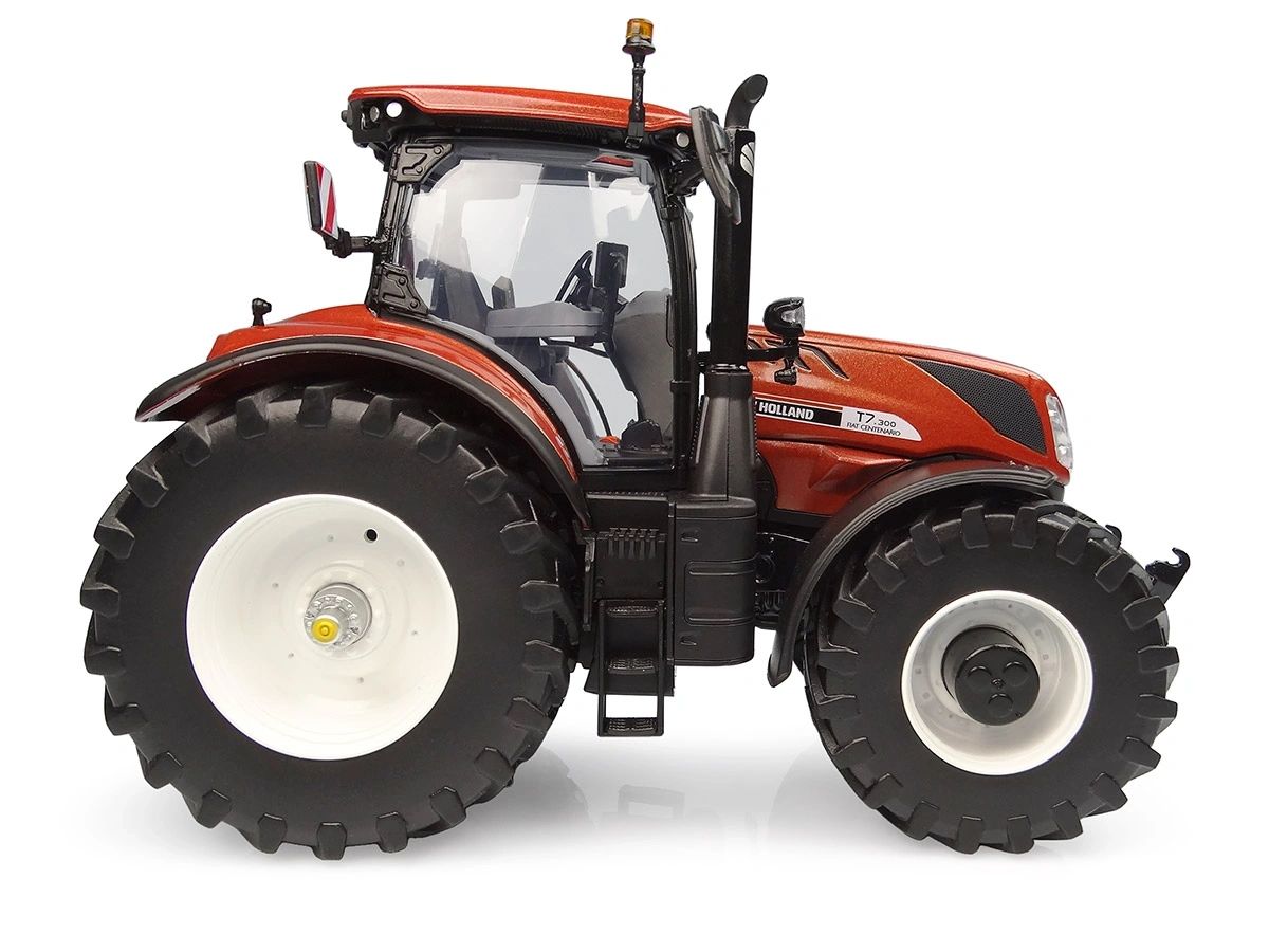 Limited Edition Universal Hobbies New Holland T7.300 Fiat Centenario Tractor BOXED 1:32 scale UH6797 Image 6