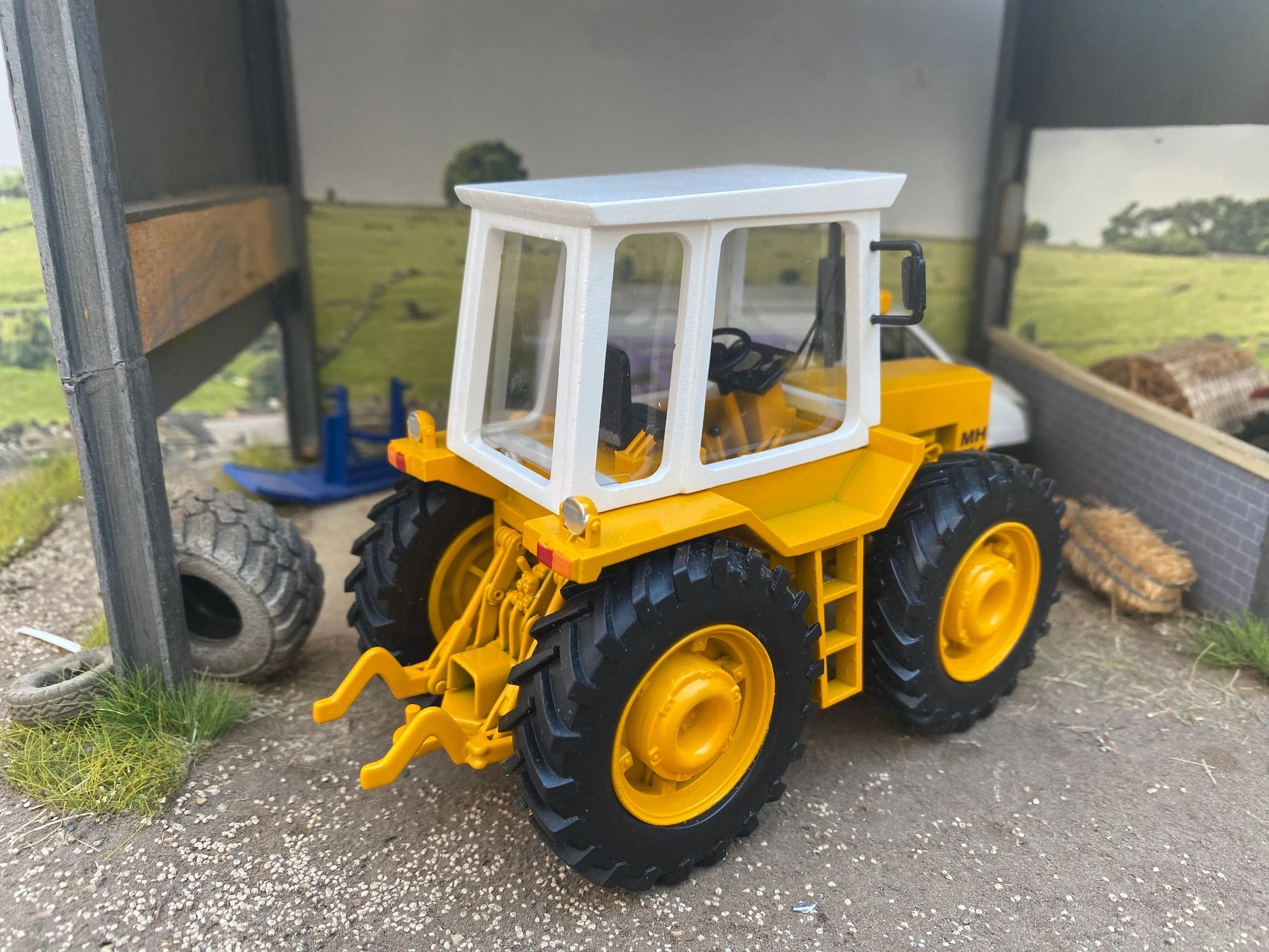 MH 121 Series II Tractor Conversion Yellow wheels 2025 version 1:32 scale Image 3
