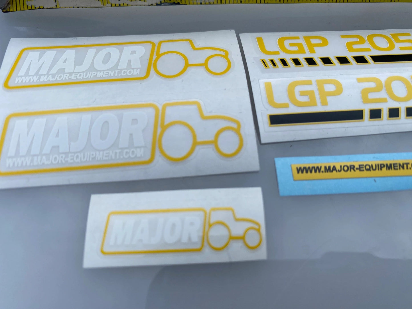 Major LGP 2050 slurry tanker pre cut professional High quality vinyl set of white decals 1:32 scale Image 4