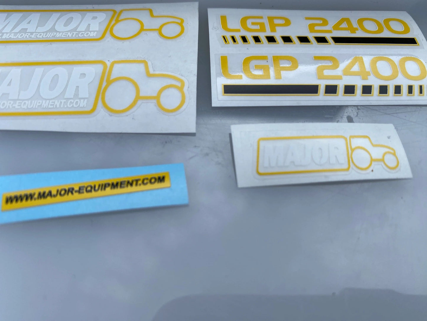 Major LGP 2400 slurry tanker pre cut professional High quality vinyl set of white decals 1:32 scale Image 3