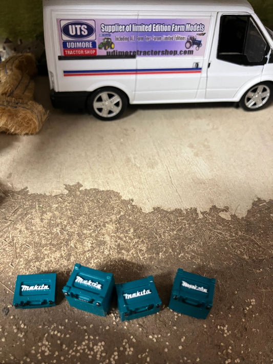 Makita box set of 4 1:32 scale Image