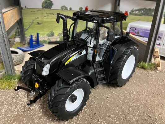Marge Models Black New Holland T7.550 Tractor 1:32 scale Image