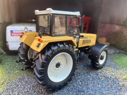 Marge Models Limited Edition Marshall D944 Tractor 1:32 scale Image 3