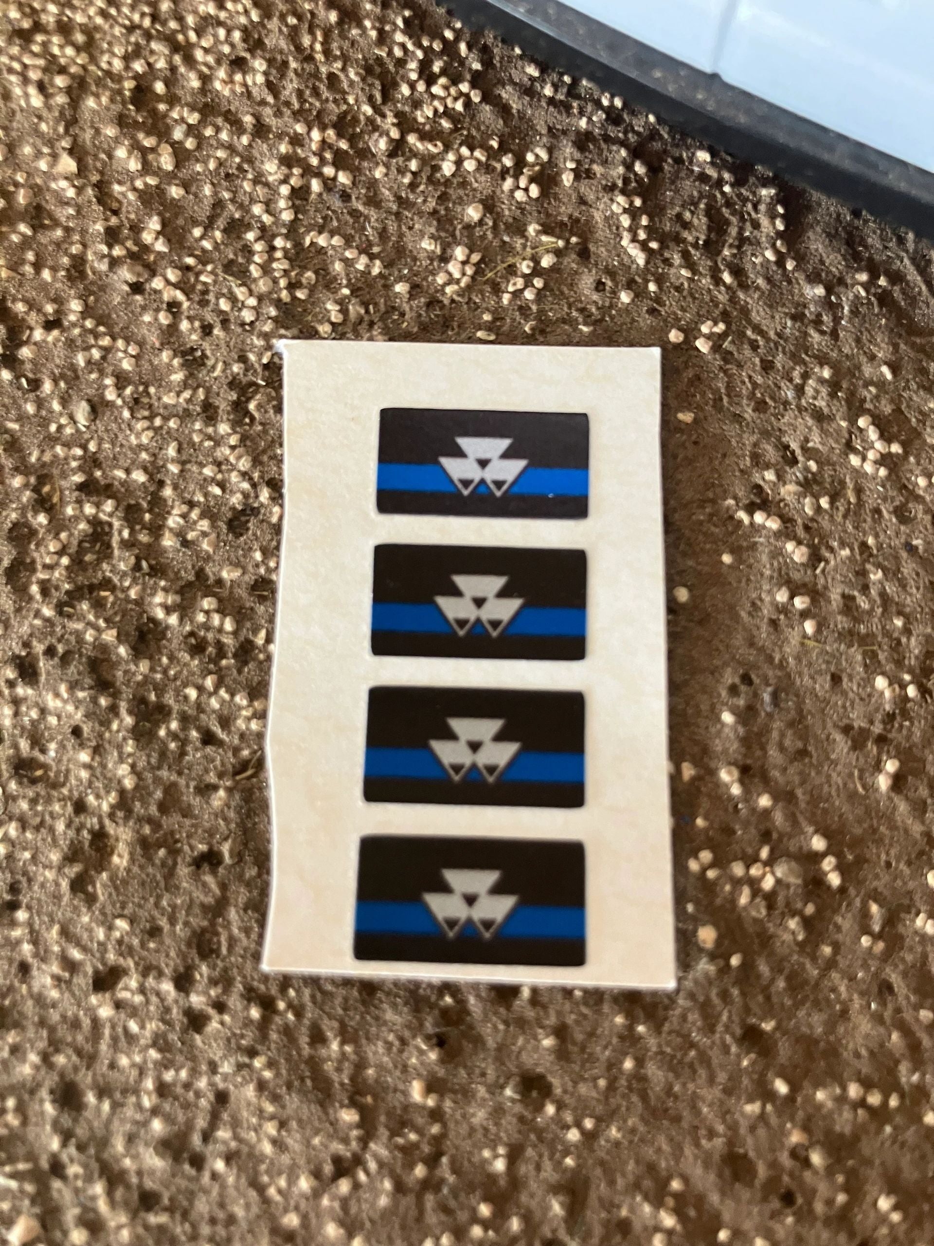 Massey Ferguson 135 165 185 188 Tractor x 4 Blue Silver black Pre cut Professional High quality vinyl pack decals Tractor front grill bonnet farm machinery decals 1:32 scale Image 2