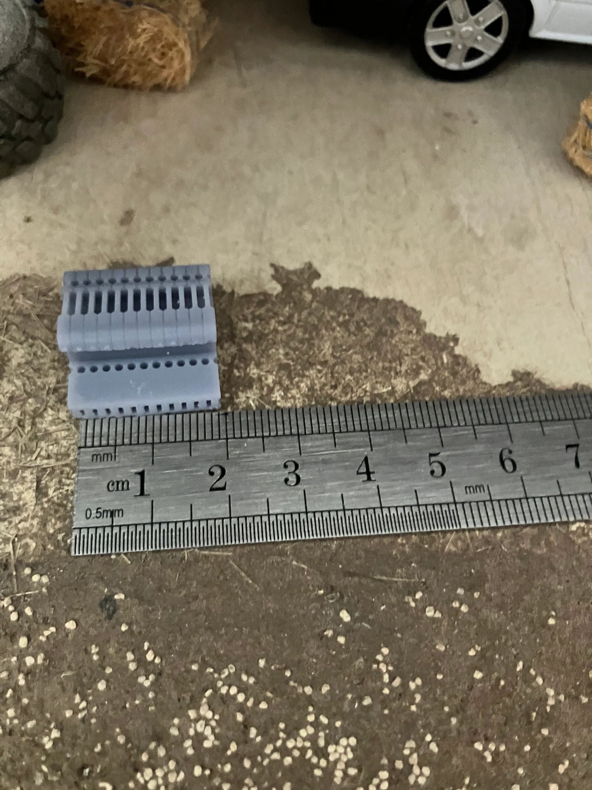 Massey Ferguson 500 series Tractor front weight 1:32 scale Image 3