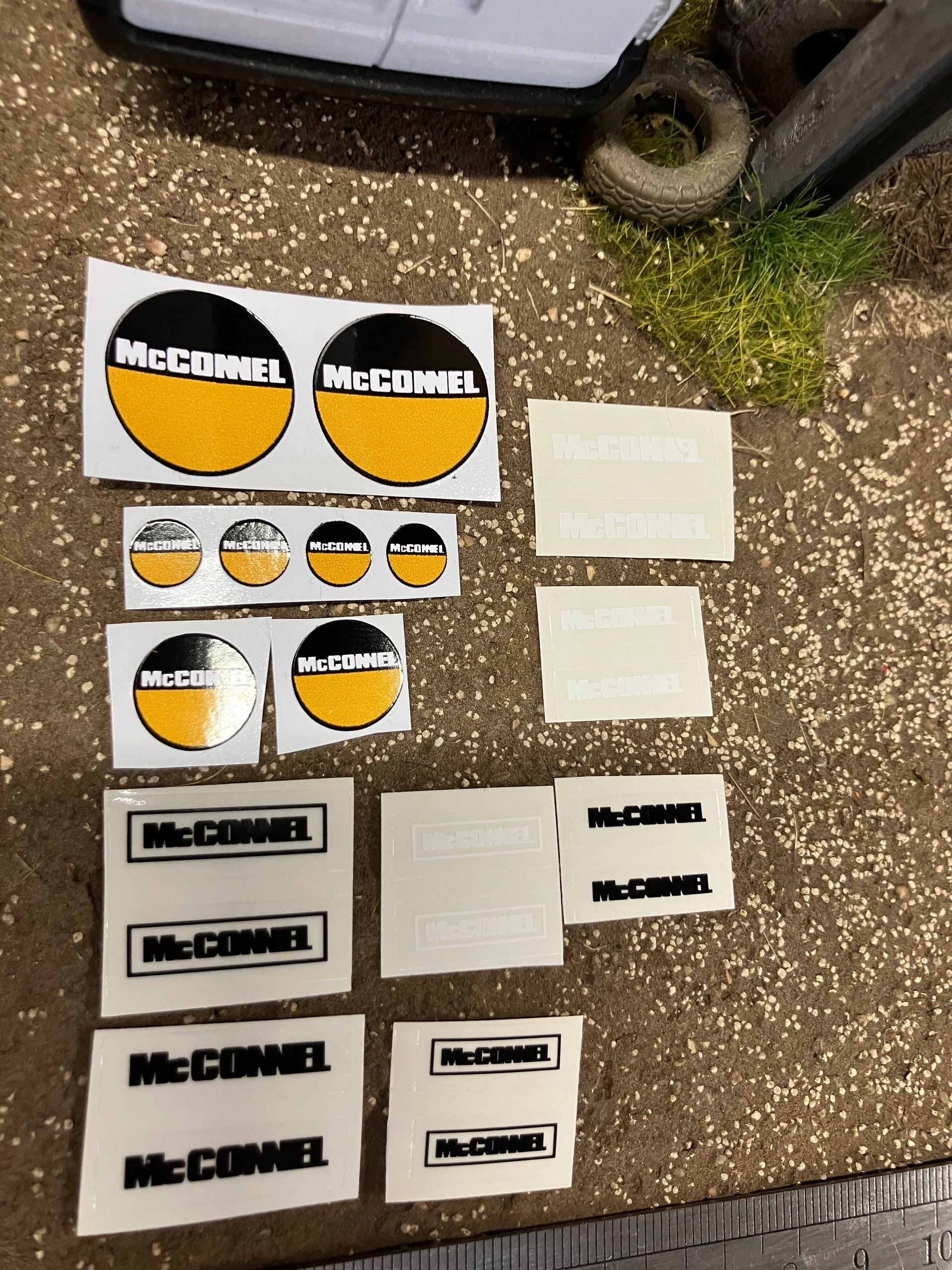 McConnell hedge cutter farm machinery x 22 Professional Pre Cut High quality vinyl decal packs stickers 1:32 scale Image