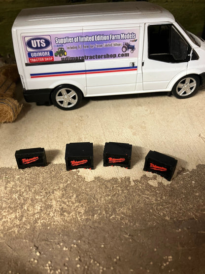 Milwaukee box set of 4 1:32 scale Image 4
