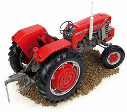 UH2906 Universal Hobbies Massey Ferguson 175 Tractor BOXED 1:16 scale