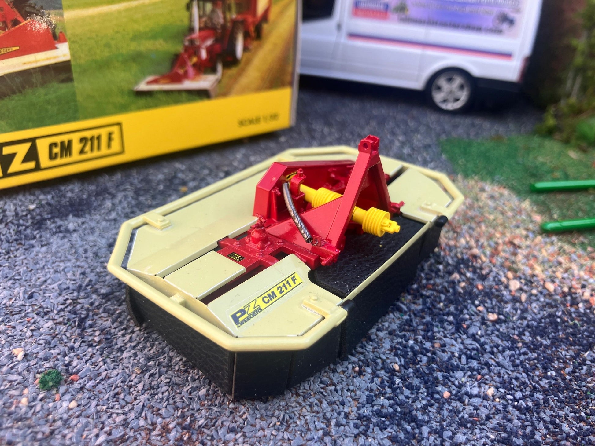 PZ CM 211 F Front Mower Gen 2 Metal 1:32 scale Limited Edition Minitrac Image 8