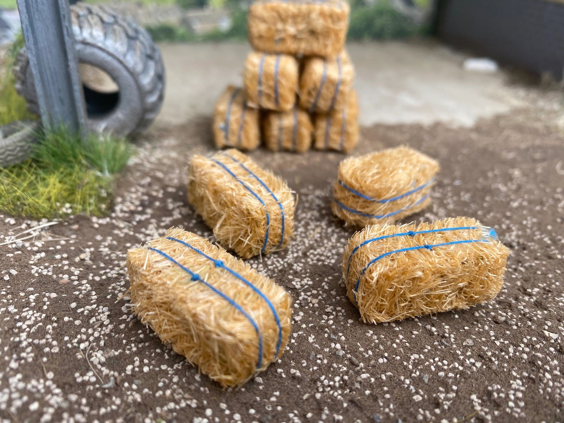 Pack of 10 handmade Bales Britains replicagri model toy farm diorama 1:32 Image