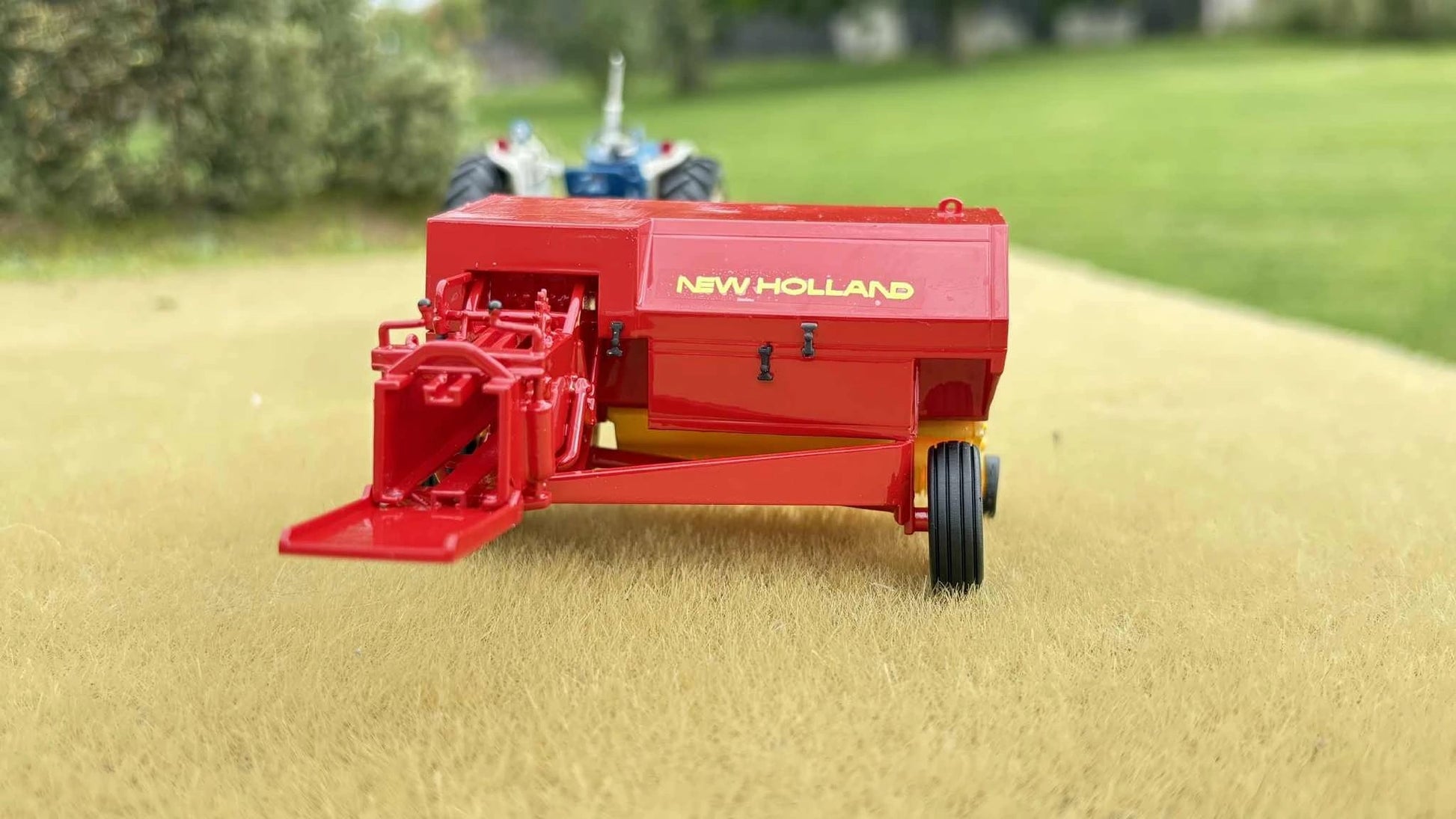 Pre order MAP Miniagripassion New Holland 377 Baler built COLLECTION ONLY 1:32 scale Image 3