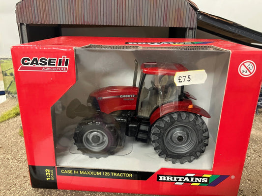 RARE one Vintage Britains CASE IH Maxxum 125 Tractor 1:32 scale 42343 Image