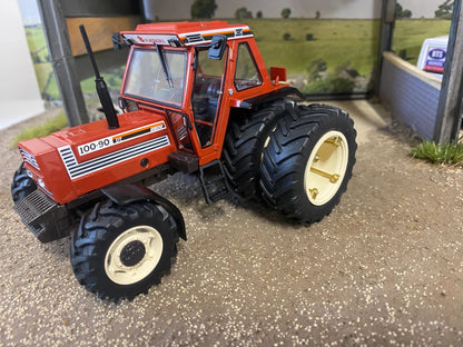 REP024 Replicagri Fiat 100-90 duals tractor 1:32 scale Boxed Image 2