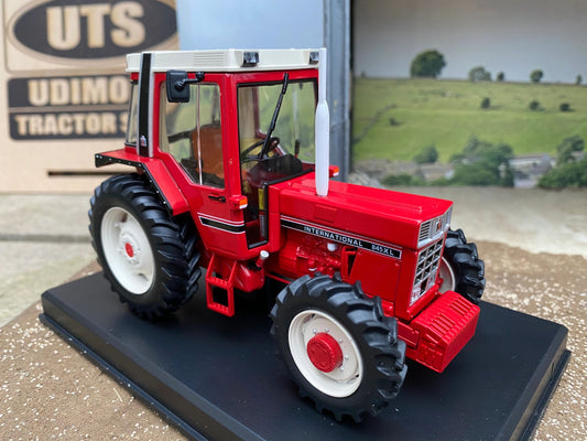 REP060 Replicagri International 845XL 4wd tractor 1:32 scale Boxed Image