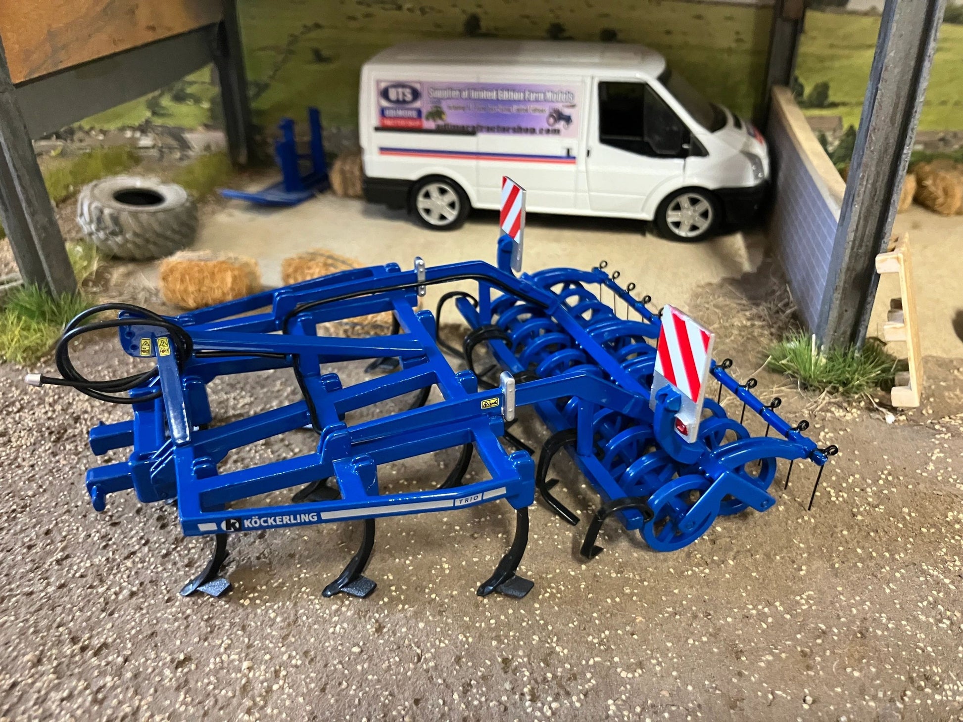 REP077 Replicagri Kockerling Trio 300 3 row Cultivator 1:32 scale Boxed Image 4