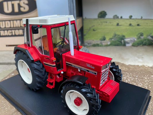 REP101 Replicagri International 856XL turbo tractor 1:32 scale Boxed Image
