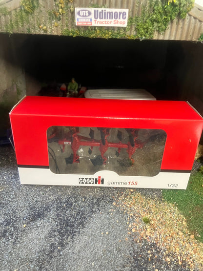 REP102 Replicagri CASE IH 155 3 Furrow Plough 1:32 scale Boxed Image 6