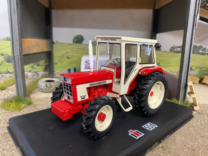 REP199 Replicagri International 554 4wd tractor 1:32 scale Boxed Image