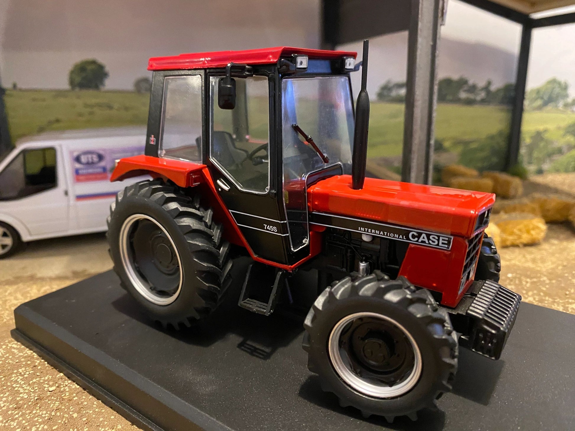 REP212 Replicagri CASE International 745s 4wd tractor 1:32 scale Boxed Image 2