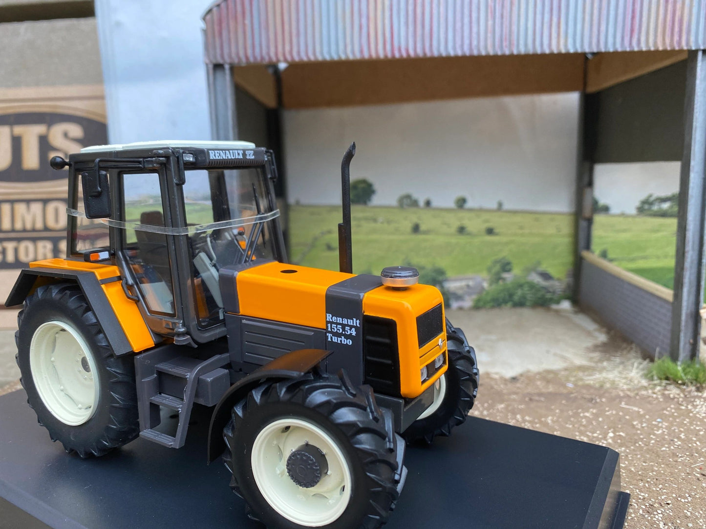 REP223 Replicagri Renault 155 54 Tractor Boxed 1:32 scale IN STOCK Image 5