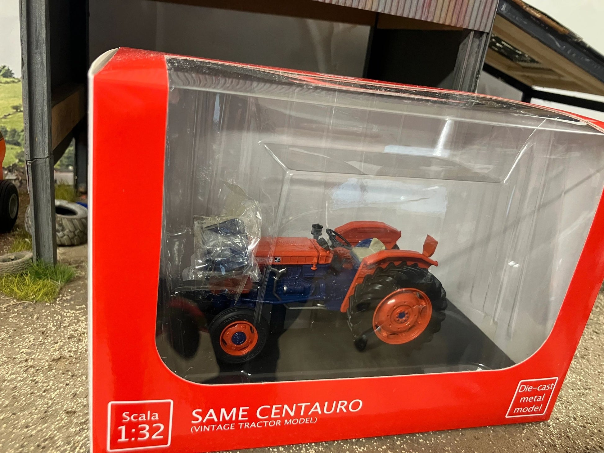REP255 Replicagri SAME Centauro tractor 1:32 scale Boxed Image 7