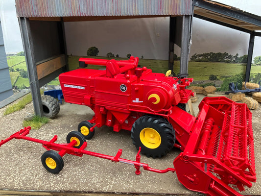 REP283 Replicagri Massey Ferguson 510 Combine Harvester Gen 2 with detachable header trailer Stunning in 1:32 scale Image