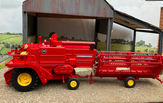 REP283 Replicagri Massey Ferguson 510 Combine Harvester Gen 2 with detachable header trailer Stunning in 1:32 scale Image 2