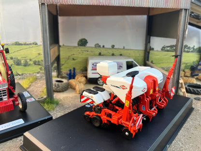REP284 Replicagri Kuhn kosma 6 row Seed drill 1:32 scale Boxed Image 3