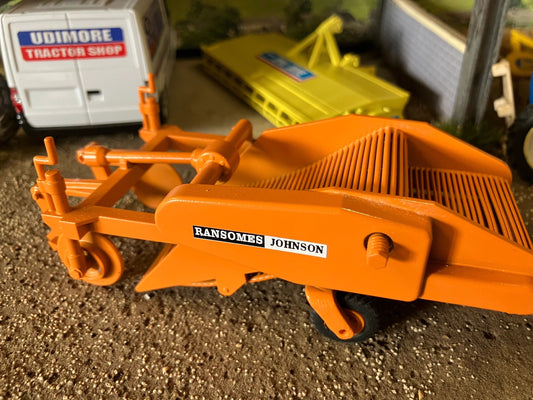 Ransomes Johnson 2 row Potato Harvester Hand built 1:32 scale Image 2