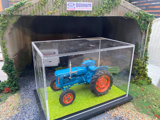 SCALEdown Handbuilt Fordson Major 2wd Tractor 1:32 scale Display case COLLECTION ONLY Image