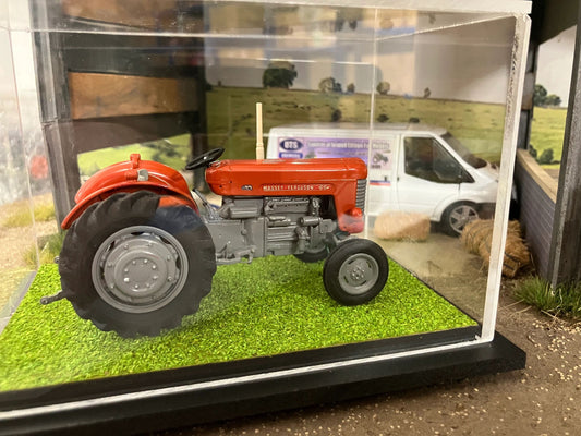 SCALEdown Handbuilt T065 Massey Ferguson 65 2wd Tractor 1:32 scale Display case COLLECTION ONLY Image 2
