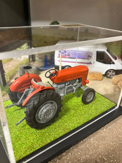 SCALEdown Handbuilt T065 Massey Ferguson 65 2wd Tractor 1:32 scale Display case COLLECTION ONLY Image 7