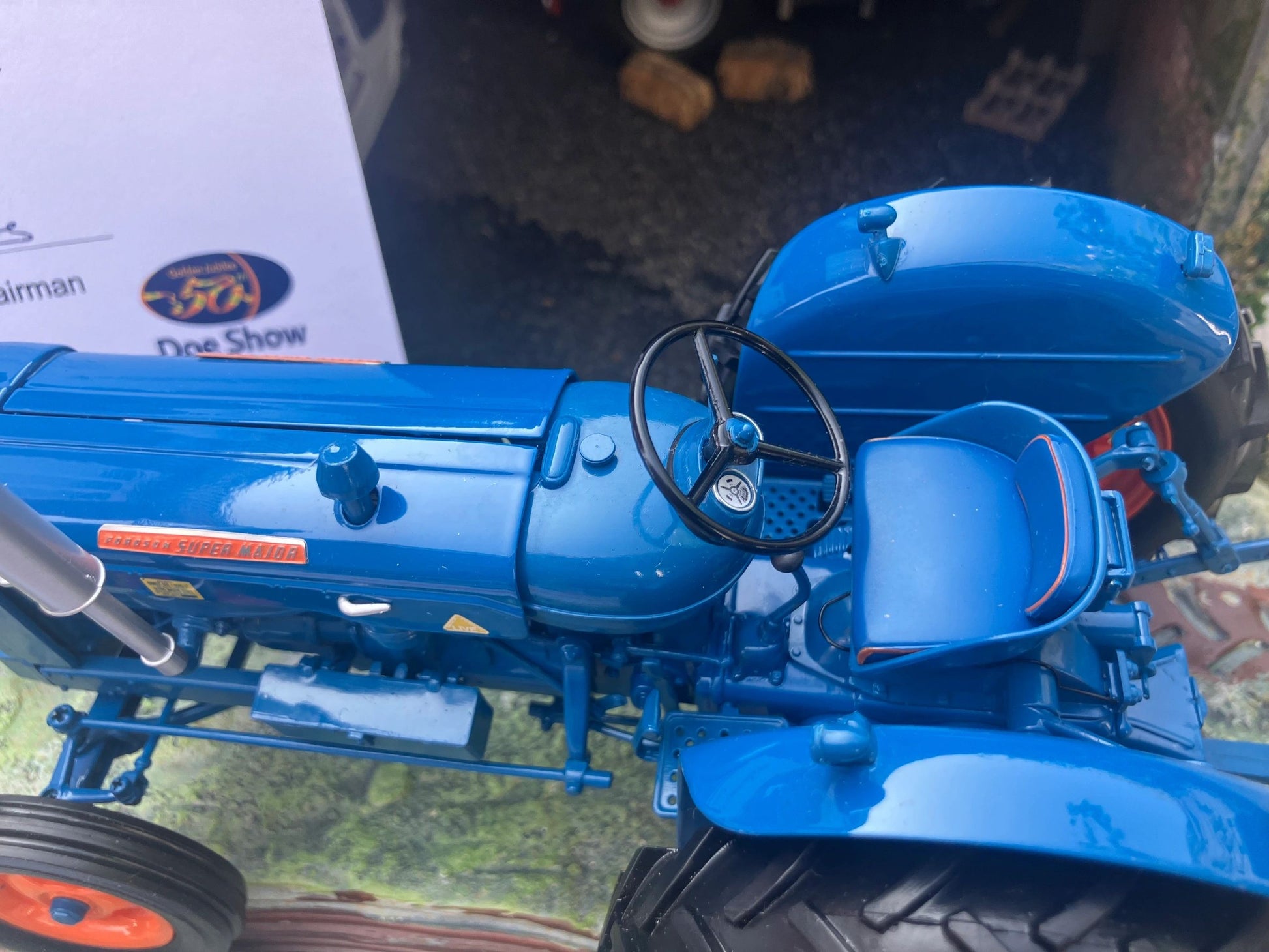 SPECIAL MODEL DOE 2010 show edition 2883 Universal Hobbies Fordson Super Major tractor BOXED 1:16 scale Image 5