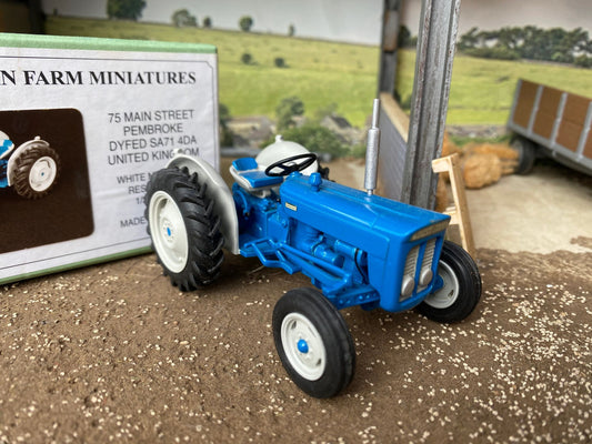 Scratch built Brian Norman Farm Miniatures Fordson Super Dexta Tractor 1:32 Scale Image