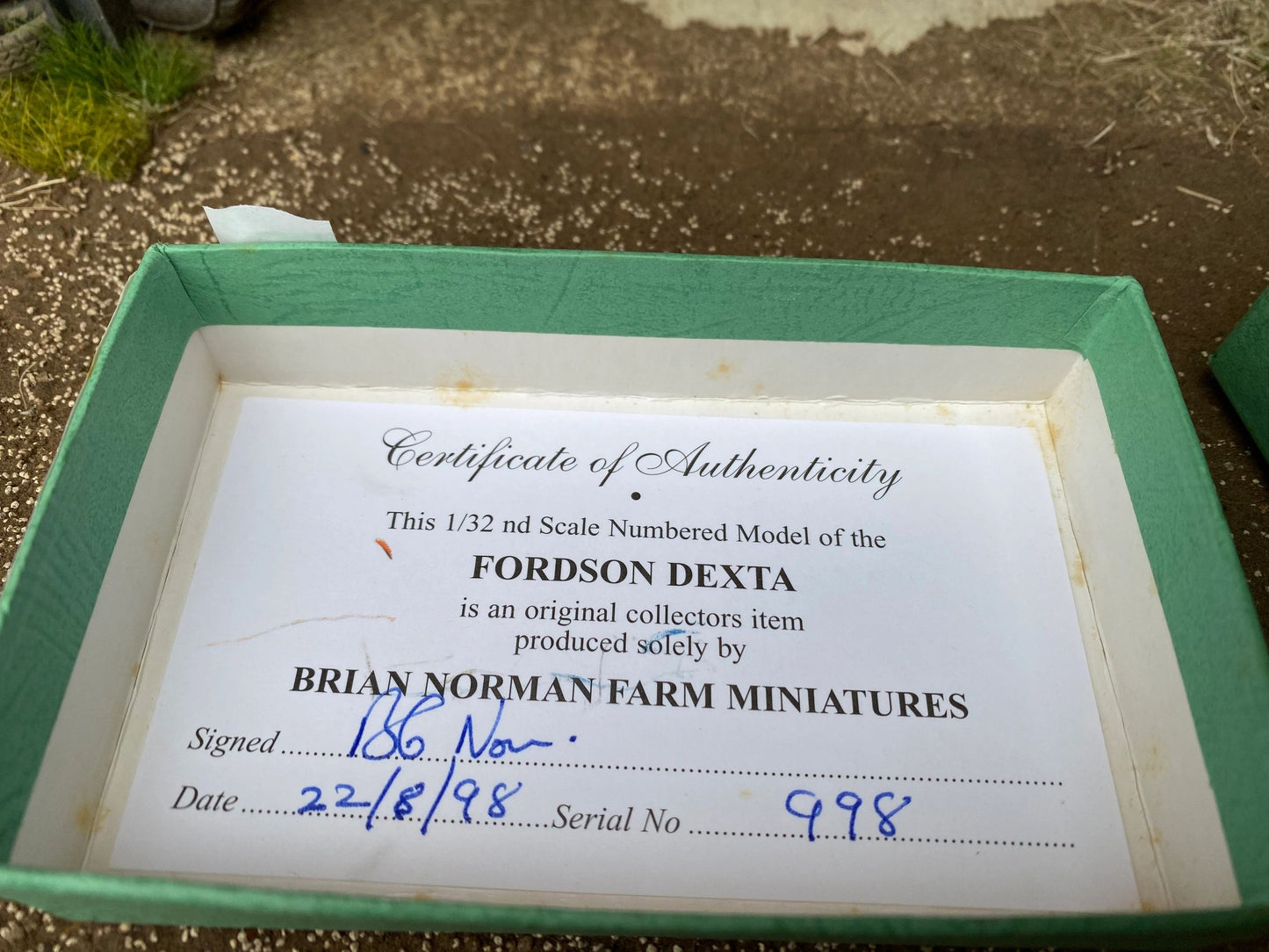 Scratch built Brian Norman Farm Miniatures Fordson Dexta Tractor 1:32 Scale Image 2