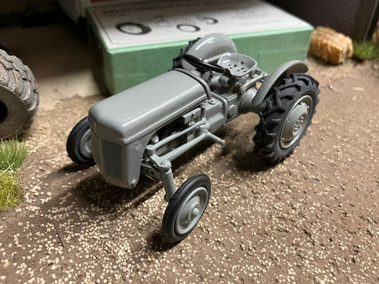 Scratch built Brian Norman Miniatures Ferguson TE 20 Tractor Limited Edition 1:32 scale Image