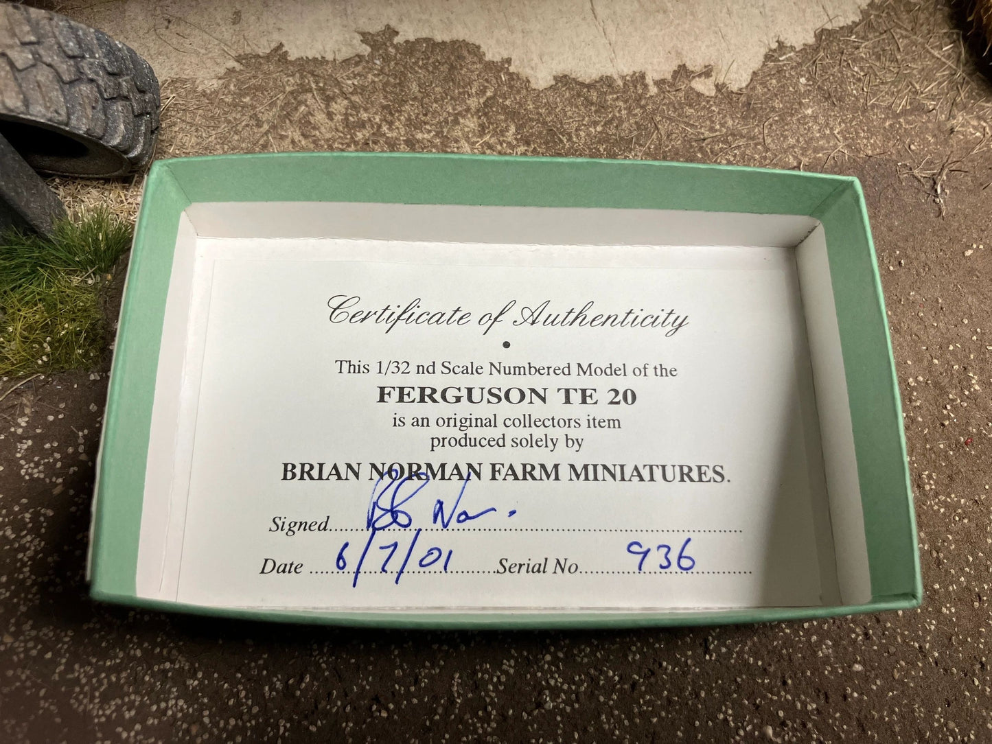 Scratch built Brian Norman Miniatures Ferguson TE 20 Tractor Limited Edition 1:32 scale Image 4