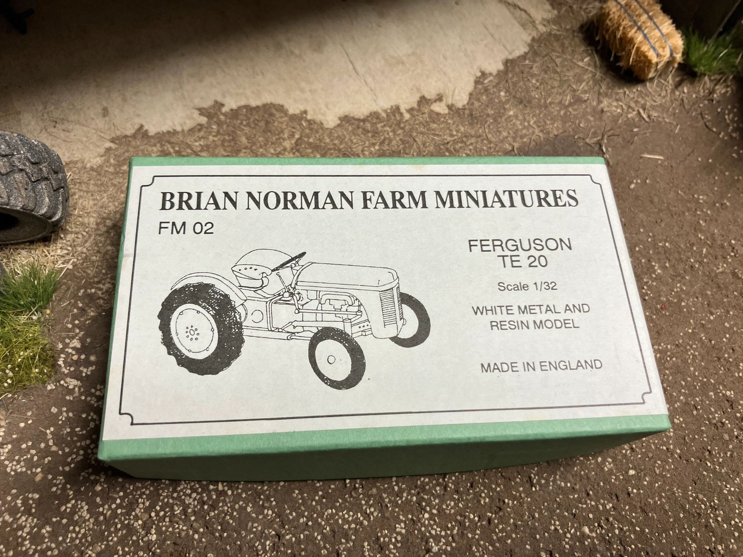 Scratch built Brian Norman Miniatures Ferguson TE 20 Tractor Limited Edition 1:32 scale Image 5