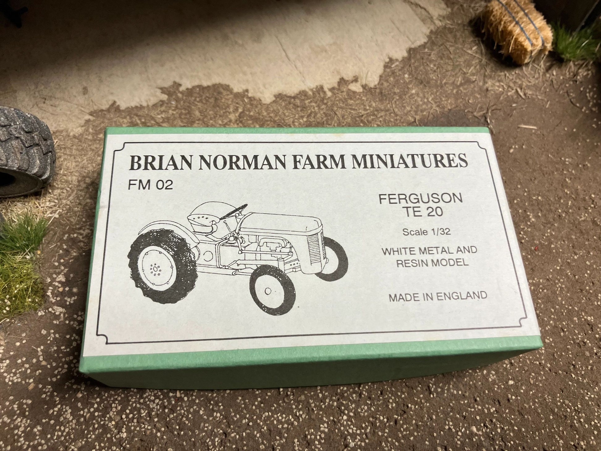 Scratch built Brian Norman Miniatures Ferguson TE 20 Tractor Limited Edition 1:32 scale Image 5