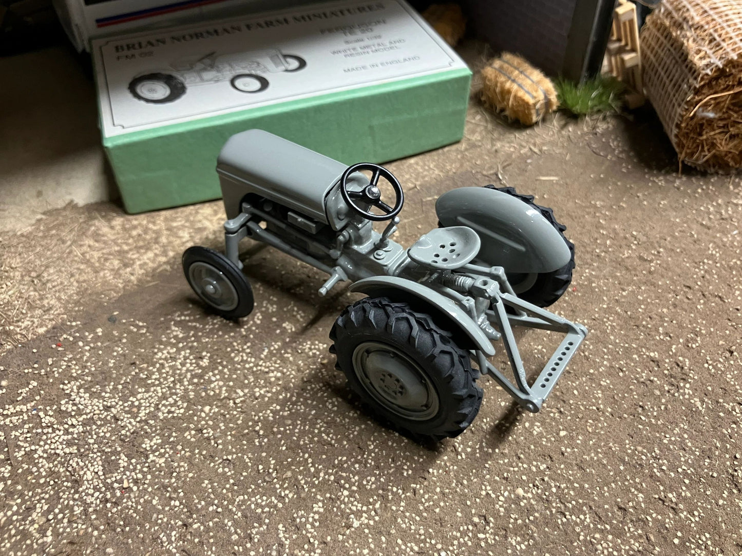 Scratch built Brian Norman Miniatures Ferguson TE 20 Tractor Limited Edition 1:32 scale Image 6