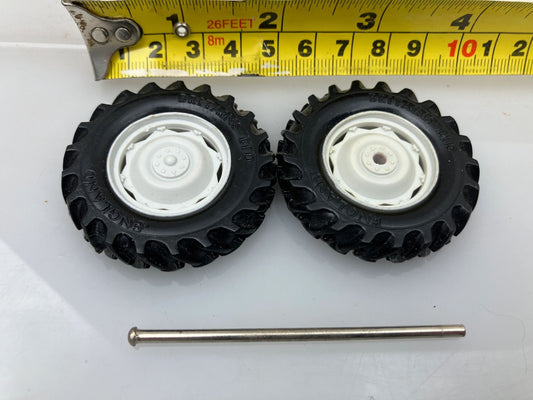 Set of 2 Britains wheels and axle 1:32 scale 50mm x 10mm Image