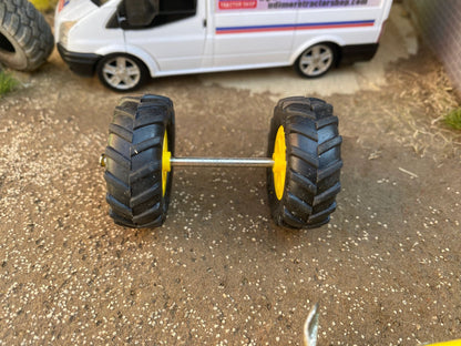 Set of 2 wheels 1:32 scale 40mm x 14.5mm Image 4