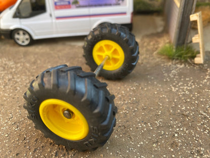 Set of 2 wheels 1:32 scale 40mm x 14.5mm Image 5
