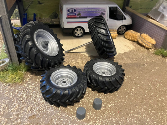 Set of 4 silver tractor wheels tyres 45mm x 18mm 60mm x 22mm 1:32 scale Image 2