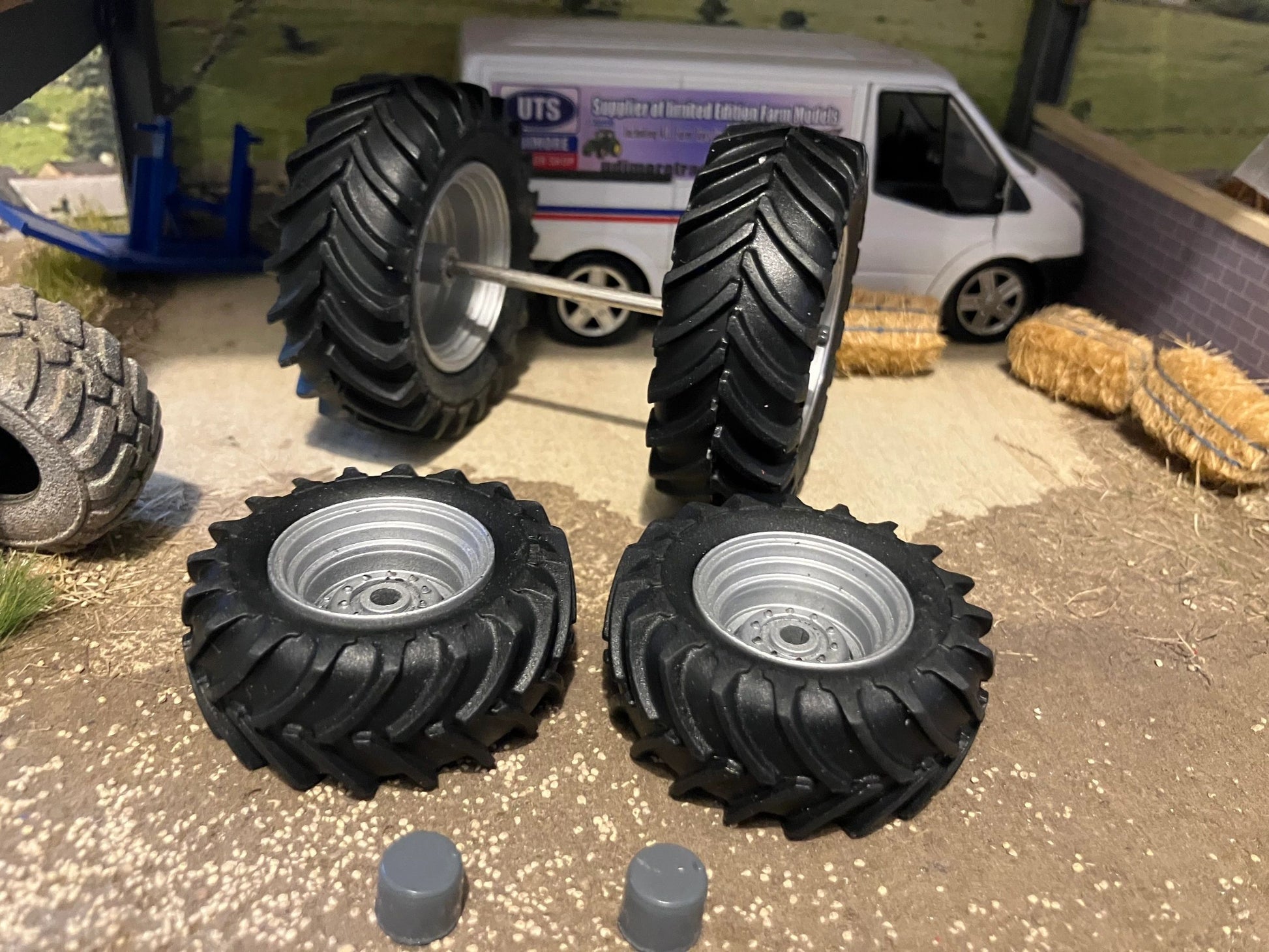Set of 4 silver tractor wheels tyres 45mm x 18mm 60mm x 22mm 1:32 scale Image 3