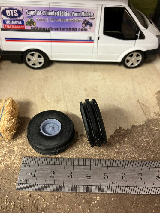 Tractor Farm machinery Front Rubber tyre wheel sets 30mm x 10mm Image